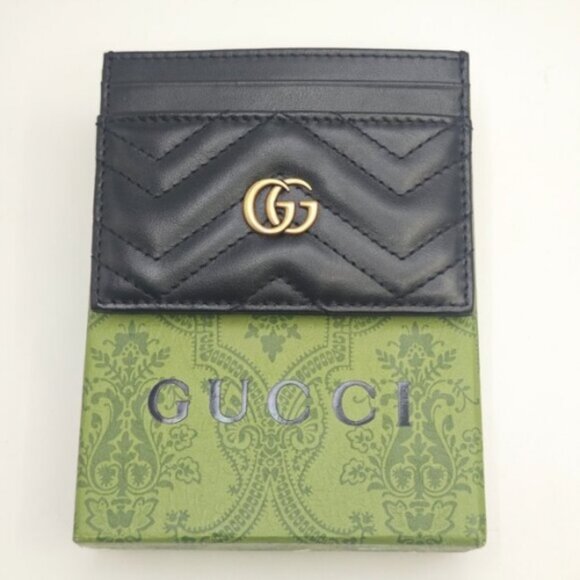 Elegant Black Gucci Card Holder, Chevron Quilting - Picture 1 of 4